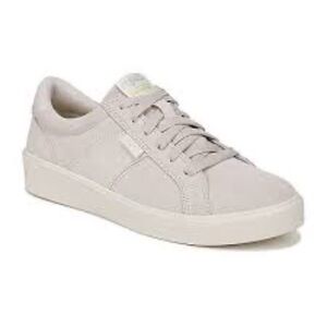 Ryka Viv Classic Sneaker